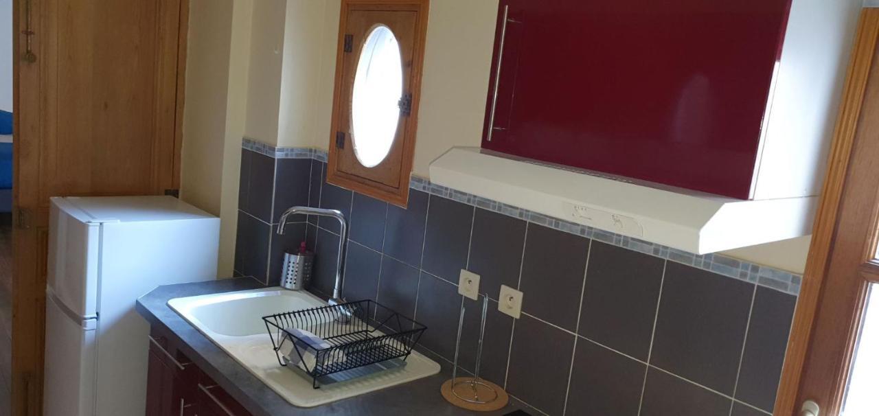 Studio Tres Spacieux Avec Cour, En Plein Coeur De Ville ! Carcassonne Ngoại thất bức ảnh